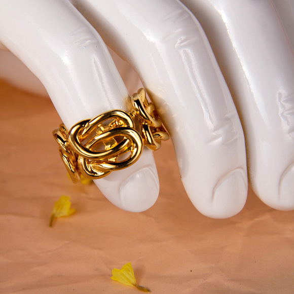 AESA GOLD CLASSIC RING | WOMENS - Picture 2 of 2